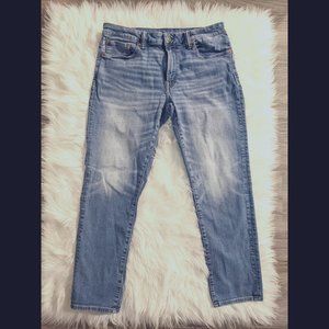 American Eagle AirFlex+ Slim Jean in medium indigo, size 33x30